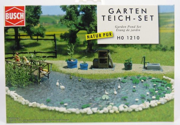 COMPLETE WITH FISH & PLANTS HO BUSCH 1210 GARDEN POND BNIB OO FISH POND 
